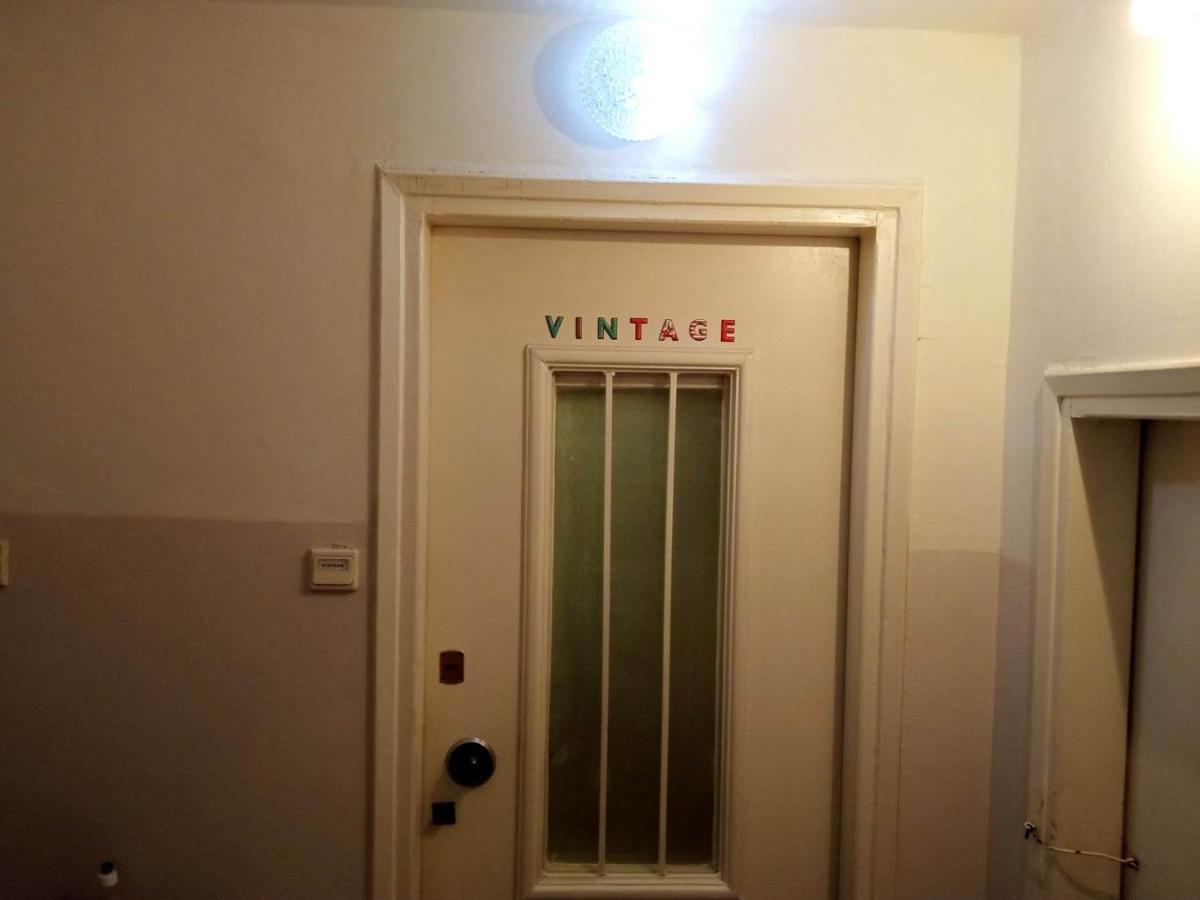 Appartement Vintage à Thessalonique Extérieur photo